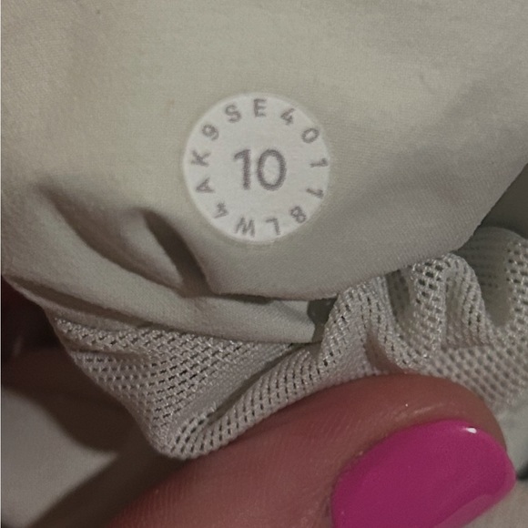 Lululemon Rain coat size 10 - Picture 10 of 11